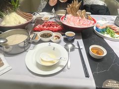 -红鼎豆捞·非遗鲍皇汤火锅(宝丰路店)