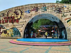 -顺德大良半月城游乐场