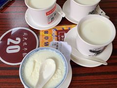 热鲜水牛奶-周大娘牛乳(旧寨古村总店)
