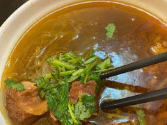 咖喱牛肉粉丝汤-白玉兰传统小吃