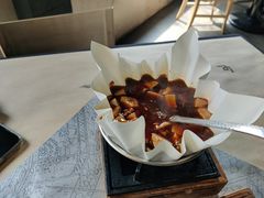 -穹六人间 people 6(岳阳路店)
