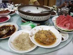 -天乐农家鱼头王(天目湖店)
