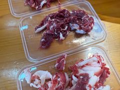 -养牛邓·潮汕牛肉海鲜自助火锅(广州店)