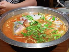 -野山舂·贵州现舂酸汤火锅(鸿通城店)