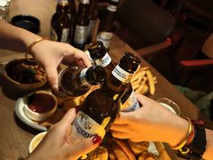 -FOUR PLAY BAR