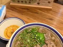 -云阿蛮云南生烫牛肉米线(奉贤路店)