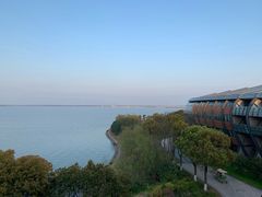 -上海滴水湖皇冠假日酒店