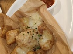 -城市大道红炉披萨烘焙坊