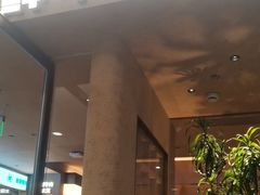 -左庭右院鲜牛肉火锅(浦江欢乐颂店)