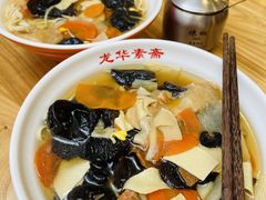 -龙华寺
