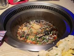 -山里屯铁锅炖·东北菜(康桥店)