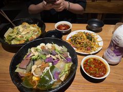 -万记麻辣烫国展总店