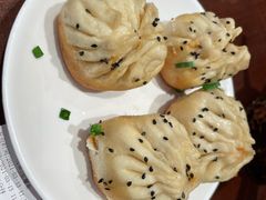 鲜肉生煎-老半斋(福州路店)