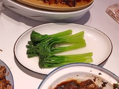 -八府香鸭·啫啫煲(华山路店)