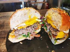 -HIGH FIVE哈福手工汉堡(桂林路店)