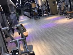 -威克健身游泳(万菱汇店)