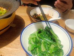 -聚鑫朋酸菜肥肠(文艺路口店)