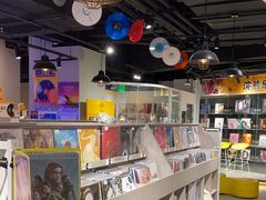 -浣熊唱片店(上海影城店)