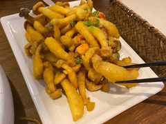 蛋黄焗菌菇-中8楼风尚云南菜(颐堤港店)