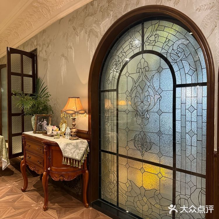 华侨城我家门口的！惊艳南法复古花园餐厅～