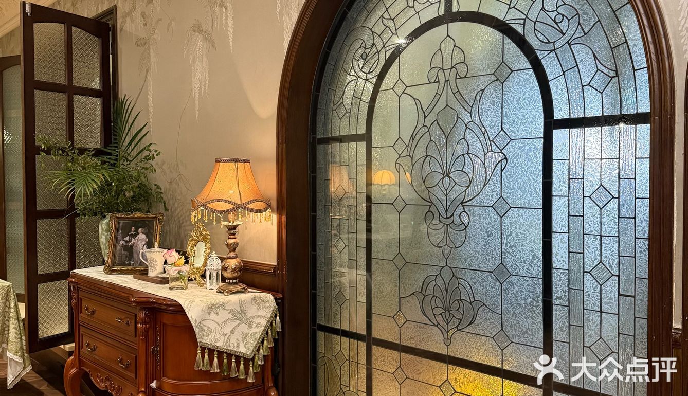 华侨城我家门口的！惊艳南法复古花园餐厅～