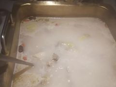 -尚尚仙·酸汤猪手·猪肚鸡火锅(华联万柳购物中心店)