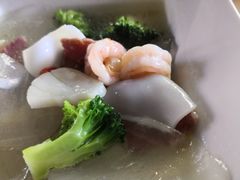 -穹六人间 people 6(岳阳路店)