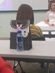 -上海彩妆秀摄影设计有限公司