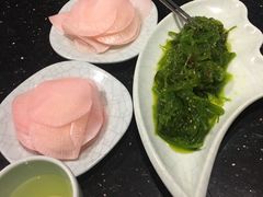 腌萝卜片-猪啊牛呀羊啊铜盘烤肉(正大广场店)