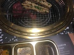 -黑牛の場烤肉(摩天活力城店)