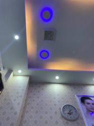 -苗医生专业祛痘·皮肤管理