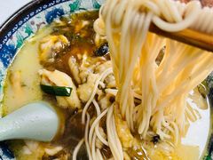 招牌黄鱼面-明呈黄鱼面馆(斜土路店)