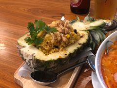 -Chom Cafe and Restaurant