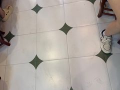 -广信牛奶甜品世家(台东店)