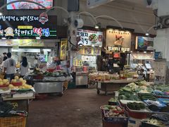 -西归浦每天偶来市场