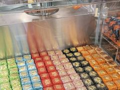 -VENCHI 闻绮(武汉天地店)