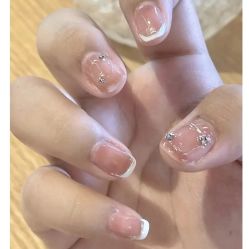 -UMl Nail 尤米美甲美睫半永久