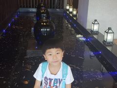 -深圳罗湖东门步行街亚朵X酒店
