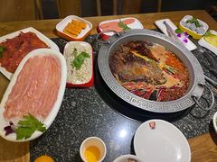 -杨肥肠火锅大排档(火车站花园店)