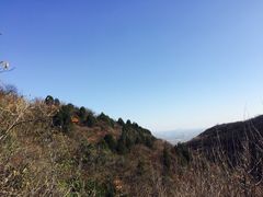 -鬼笑石后山停车场