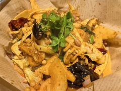 -红渡小香·牛肉麻辣香锅(车站南路店)