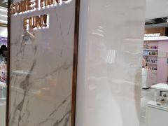 -泡泡玛特POPMART(国金街店)