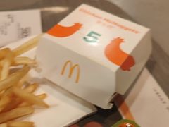 -麦当劳(杨林得来速店)