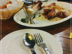 -1886德国汽车餐厅(外滩十六铺码头店)