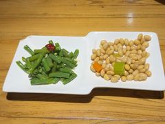 -小三峡食府(西五路店)