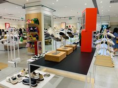 -hotwind热风(丽影广场店)