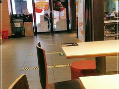 大堂-麦当劳(北京金星西路店)