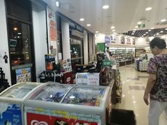 -华联超市(隆昌路店)