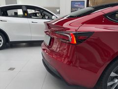 -TESLA 特斯拉(广州天环广场体验店)