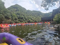 -秦岭峡谷漂流景区